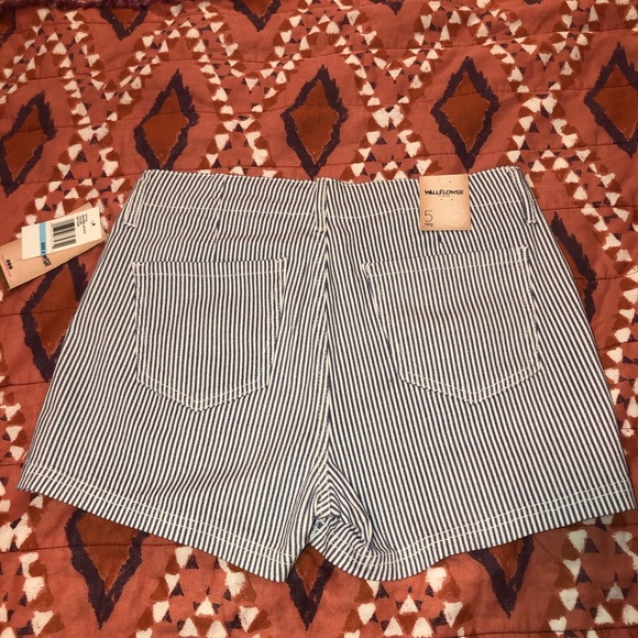 Wallflower size 5 pinstripe demon shorts - Picture 2 of 3
